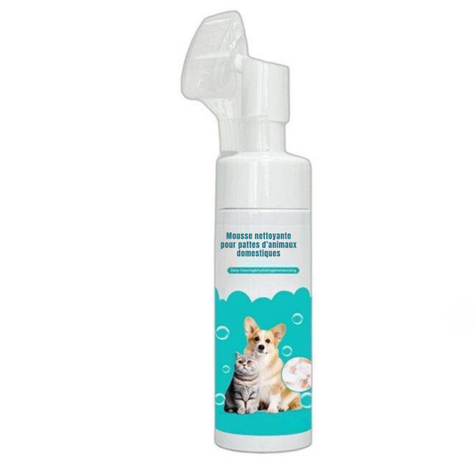 Bouteille mousse nettoyante pour pattes d'animaux domestique.